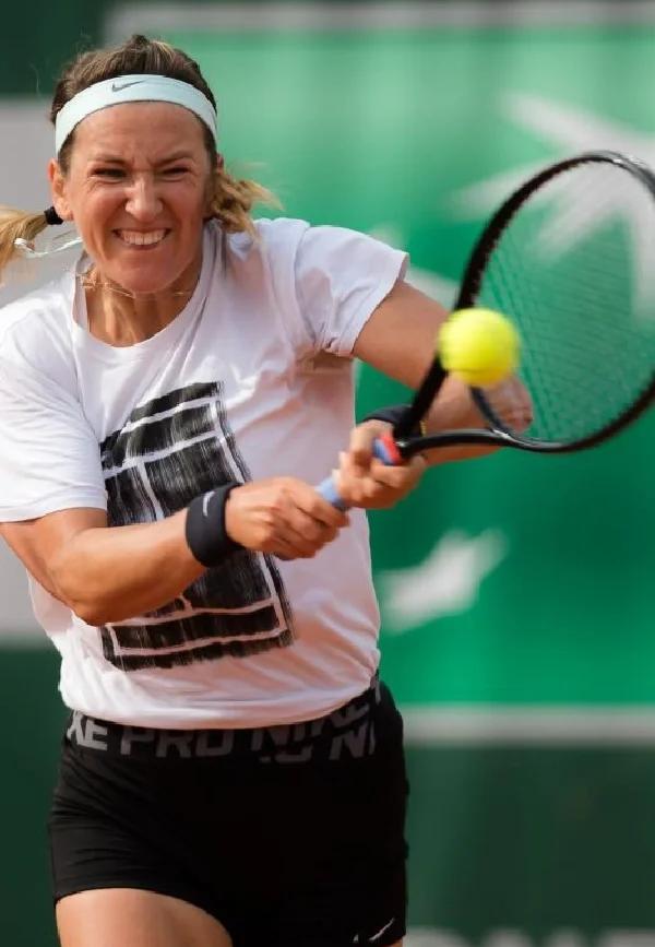 九游棋牌阿扎伦卡在西班牙队比赛中刷新纪录，领先优势明显引发热议！的简单介绍